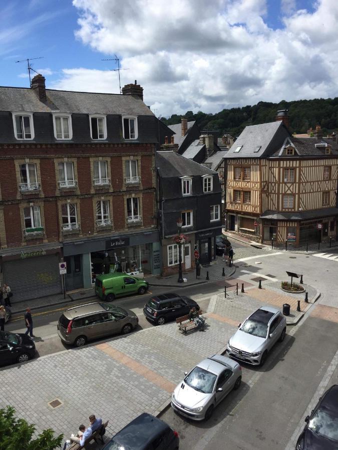 Appartement Medicis Avec Garage Honfleur Buitenkant foto